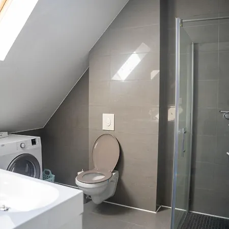 Spacieux Neudorf, Apartment Straßburg