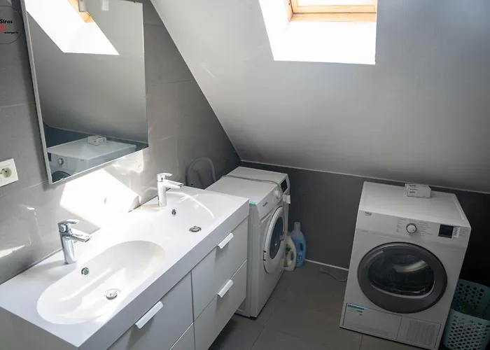 Spacieux Neudorf, *